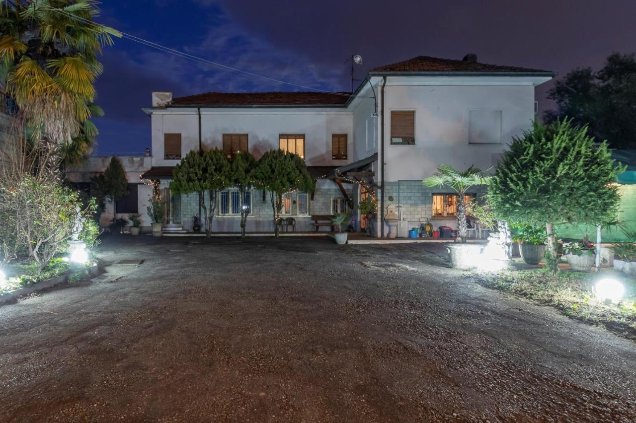 Casa Stella Malpensa Cassano Magnago Exterior foto